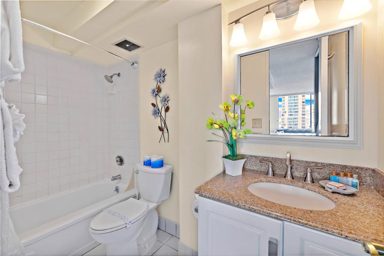 Pacific Monarch - 1 Bedroom - Ocean And City Views! Honolulu Exterior photo
